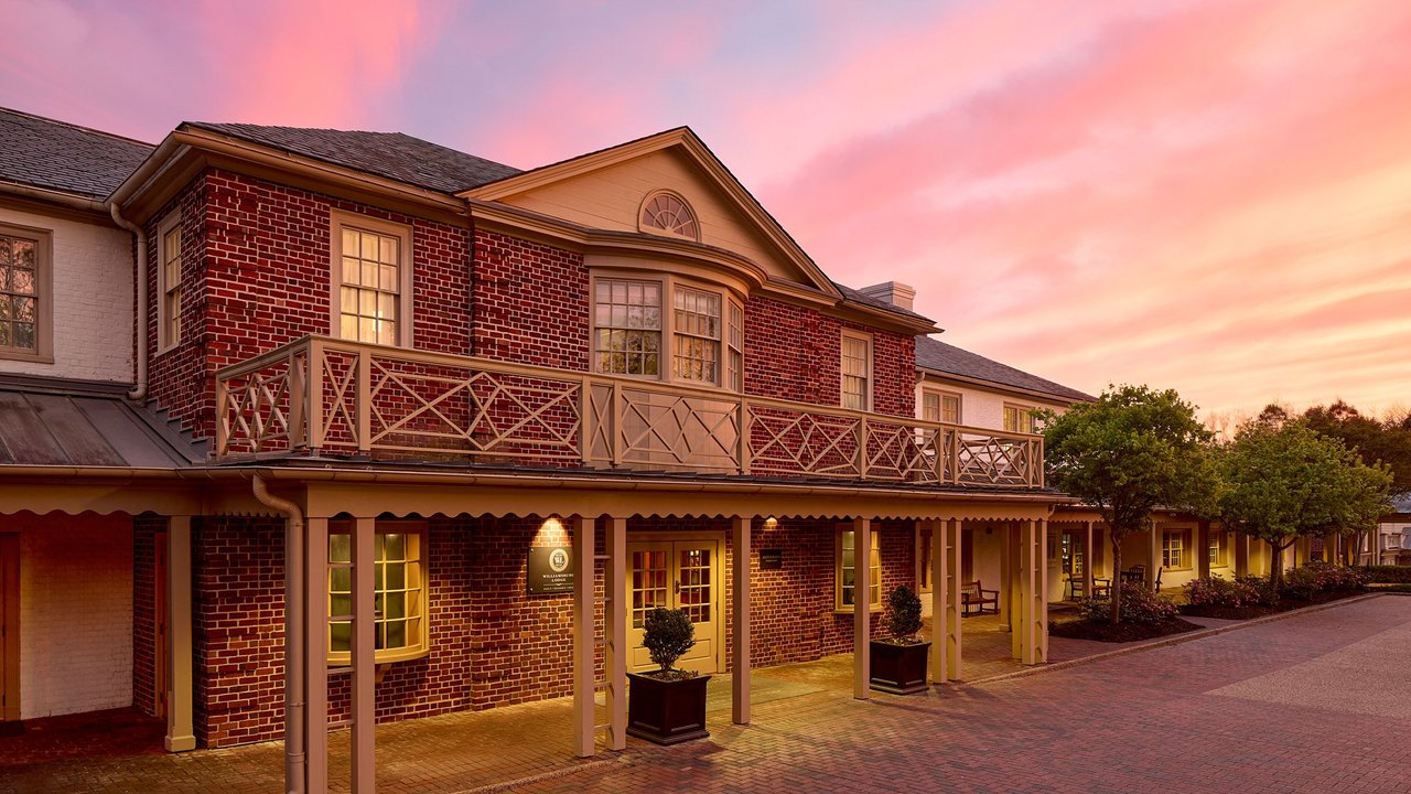 007_Exterior_Sunset_PFHAK_22054.original.jpg