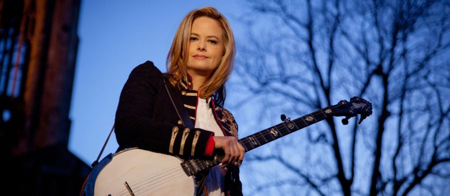 BROWN_PromoPhotoC-scaled-1-1280x560