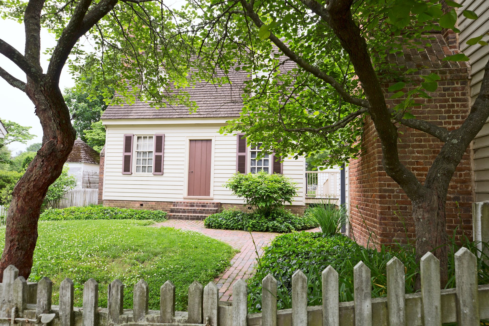 Bracken Kitchen Serene View Front Yard