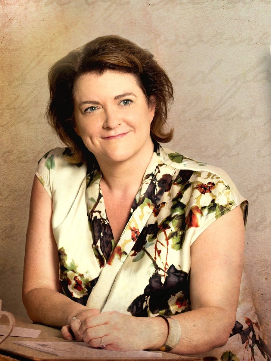 Caroline Jane Knight cropped
