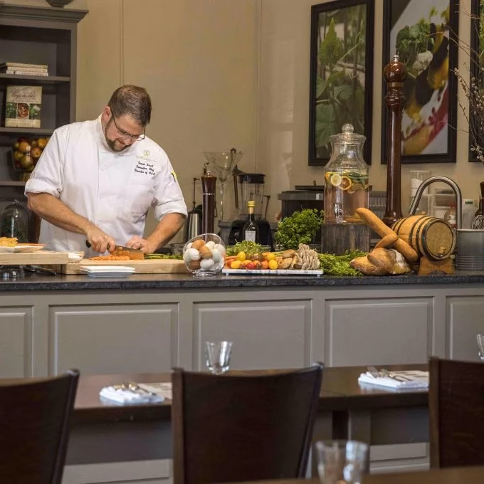 Chef-Travis-1340x680