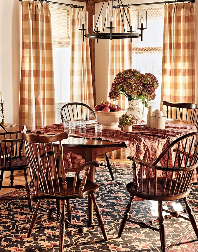 Dining-Room-Williamsburg