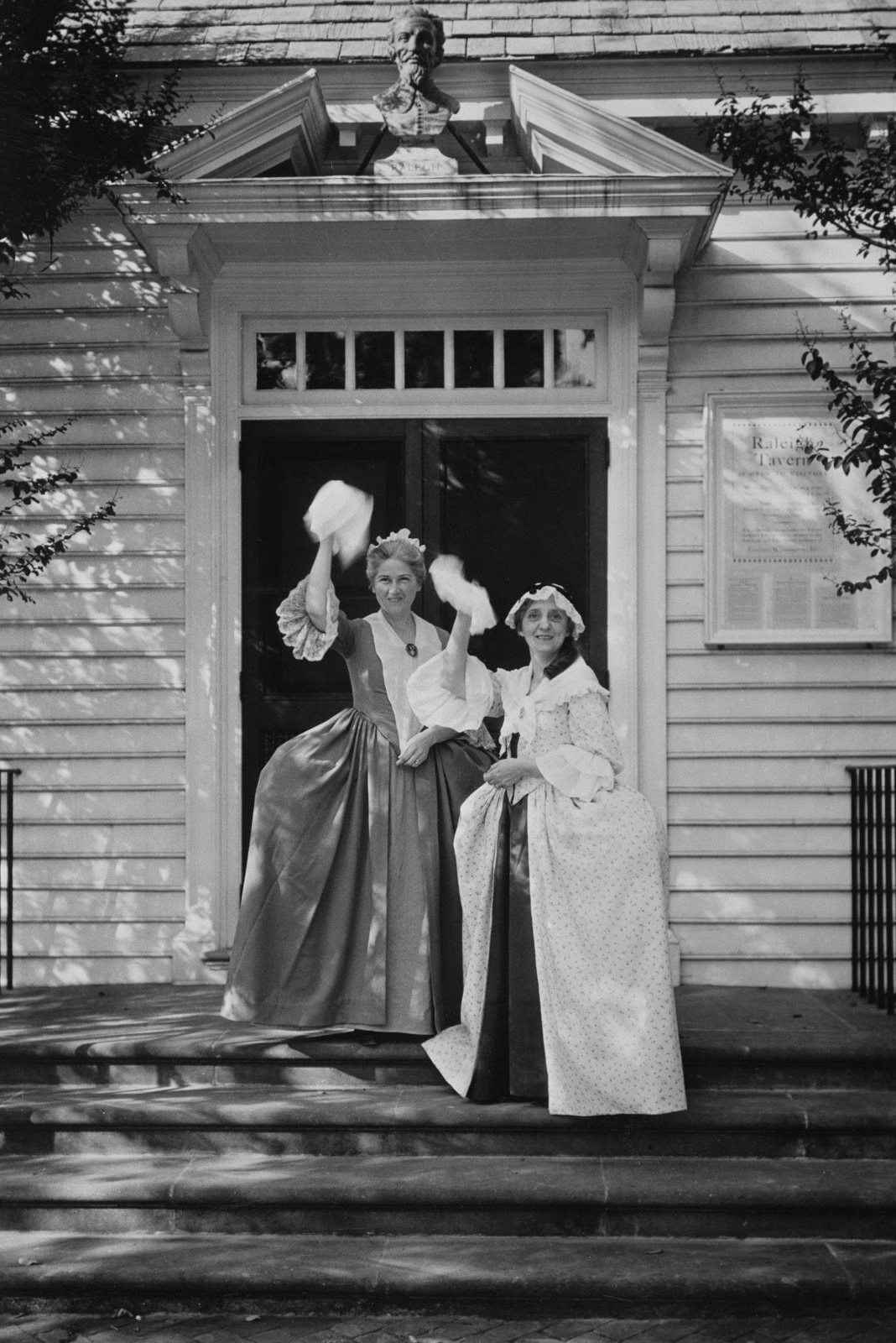 Hostesses_1940s_Raleigh_Tavern_N232M_3x4.original.jpg