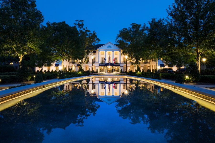 The Williamsburg Inn at Night