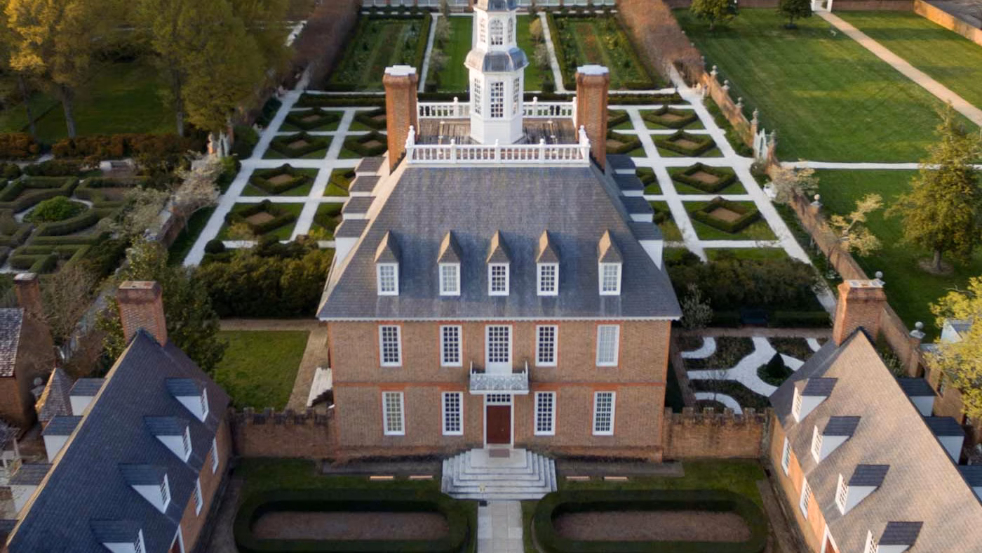 aerial-palace-gaardens-drone