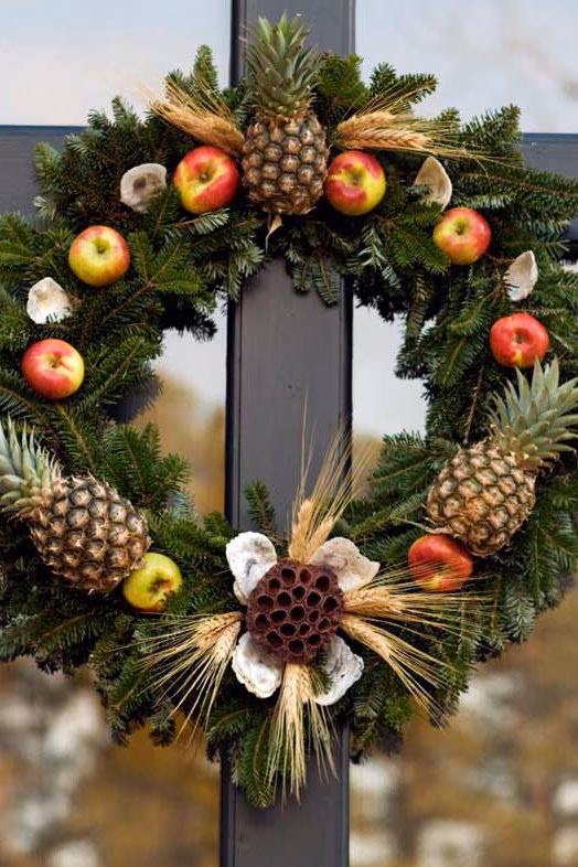 christmas-decorations-walking-tour-2017-main.original.jpg