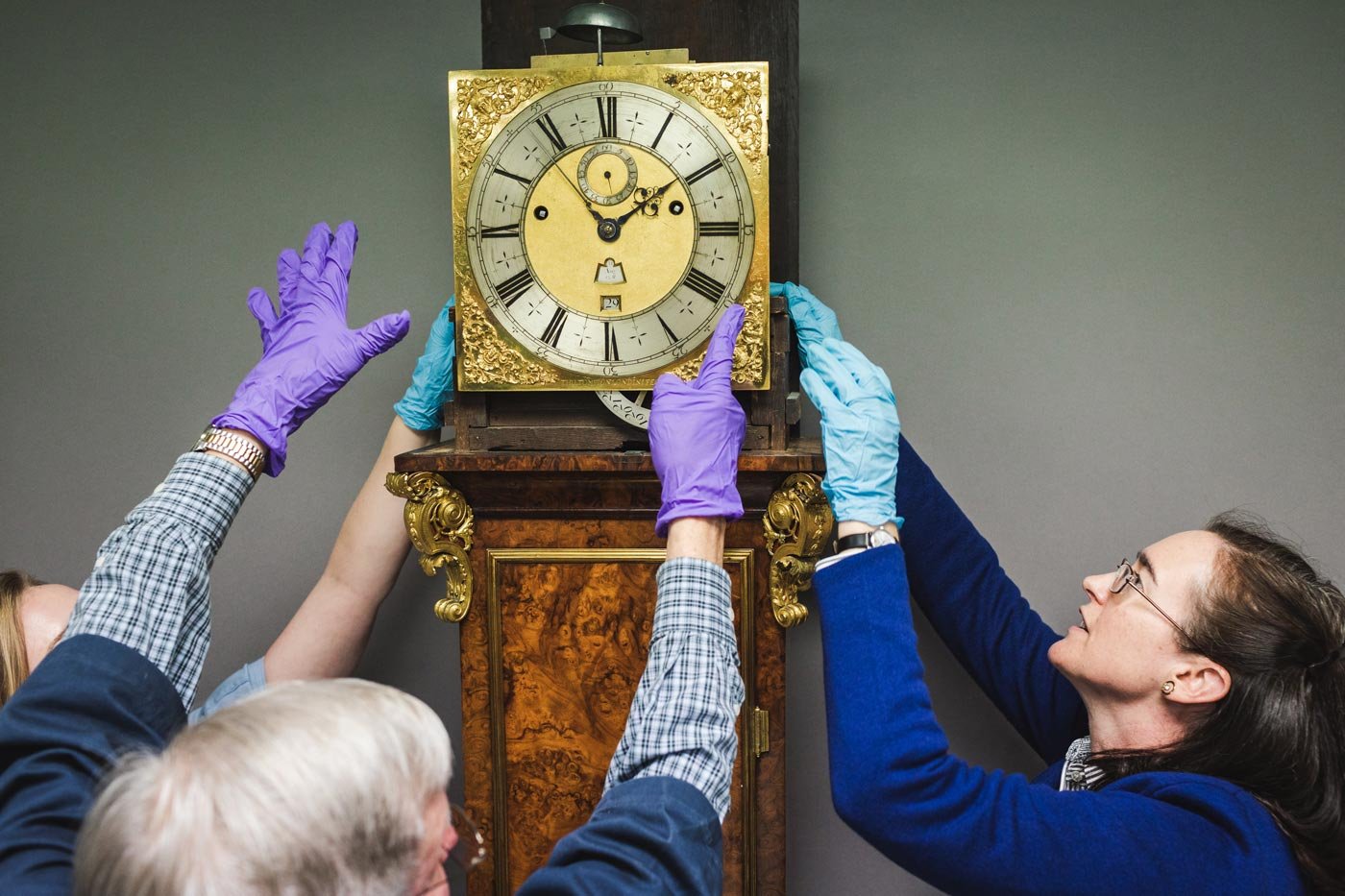 conservation_clock_museums_curator