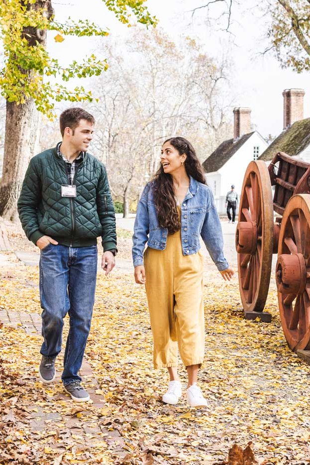 couple-walking-fall-ha-23