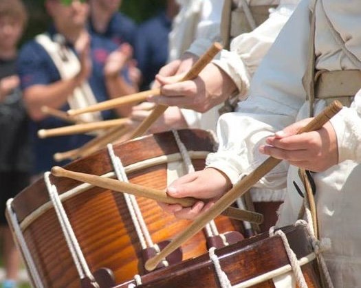 fife-and-drum-jr-dr.2e16d0ba.format-avif.fill-1350x2025_C7DiytP-2