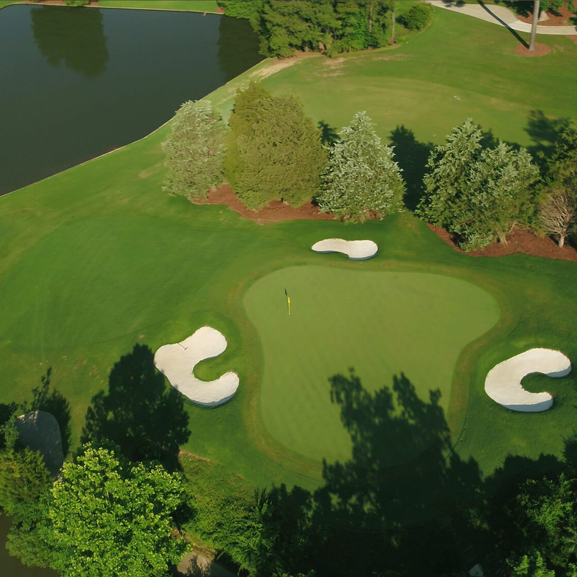 gold-course-hole-7