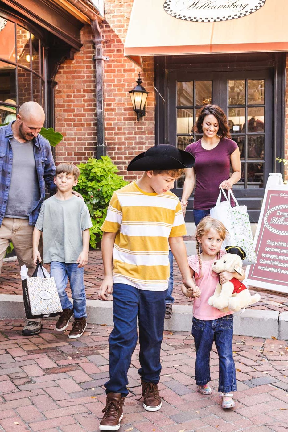 merchant-square-gift-guide-2022