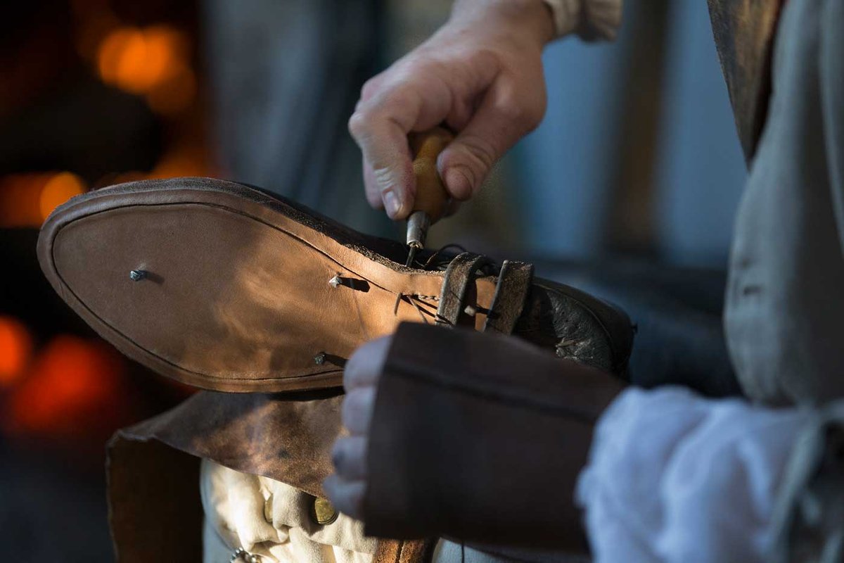 shoe-making-stiching