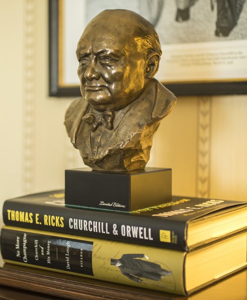winston churchill bust