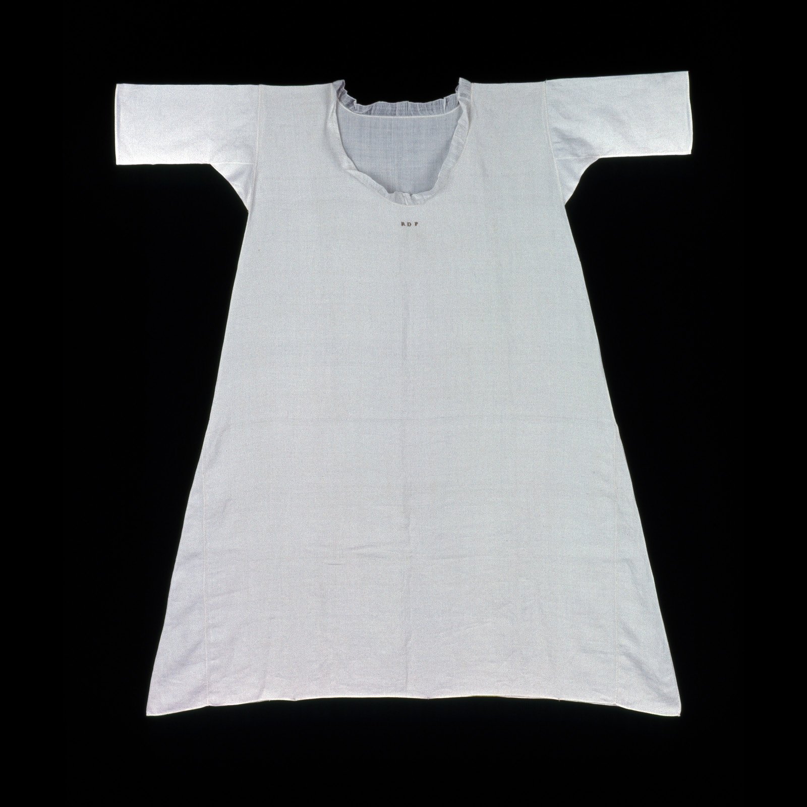 womens clothing slides09-1600 x 1600